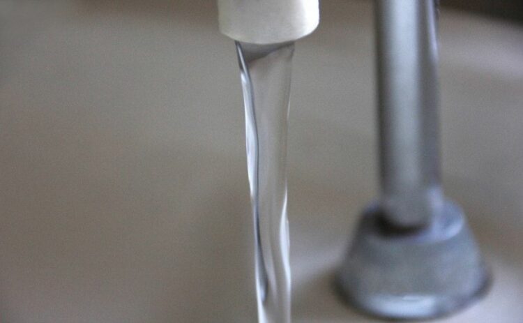 トイレのボールタップに異常発生！?応急措置と交換・調整の方法