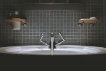 2ハンドル混合水栓からの水漏れは消耗品の交換で解消できる！手順と注意点を解説