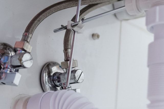 水道修理の費用相場はどのくらい？自分でできる修理範囲とともに解説