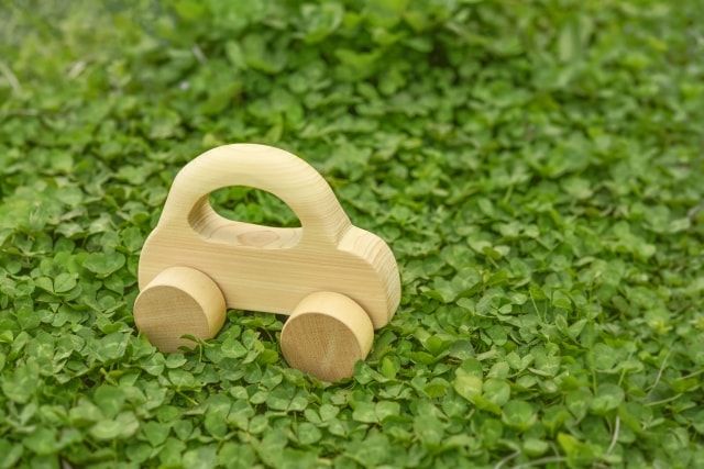 駐車場の目地に砂利を敷くデメリットとは？メリットと比較してみよう！
