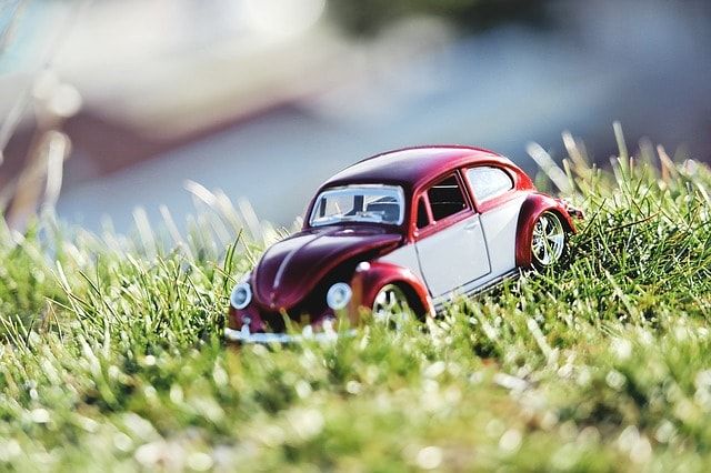 駐車場の目地に砂利を敷くデメリットとは？メリットと比較してみよう！