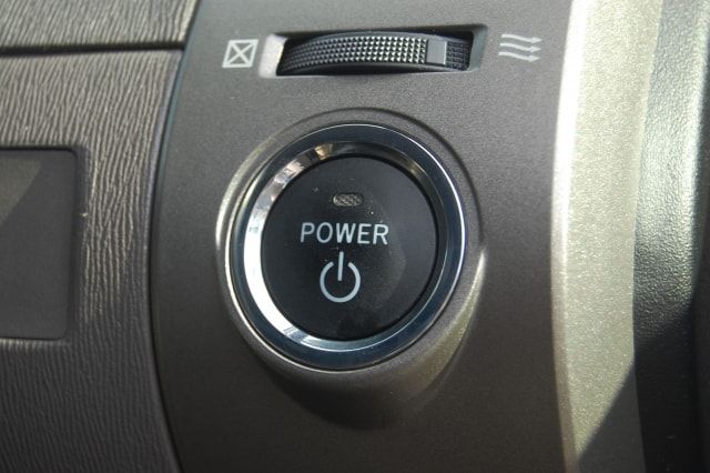 レヴォーグのバッテリー上がりを解消!その方法と対策をご紹介