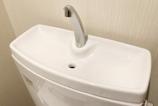 トイレの水圧が弱いならここをチェック！流れない原因と対処法を解説
