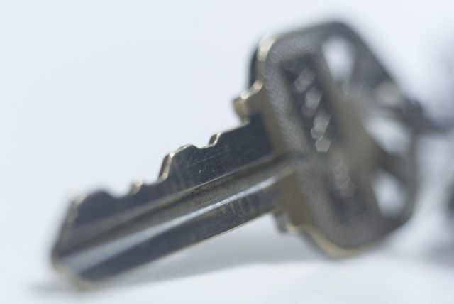 鍵が曲がったらどうする？曲がったまま使ってはいけない理由とは