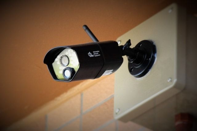 平屋の防犯対策は窓から！リビングや寝室の窓交換・そのほかの対策法