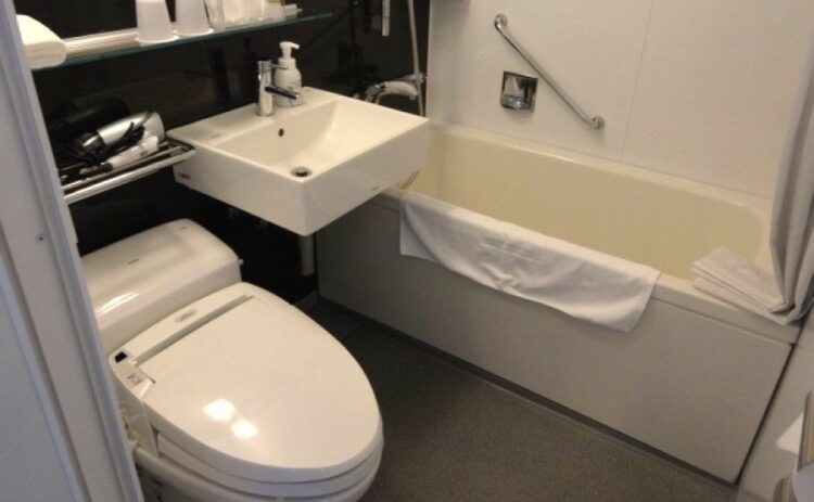 ユニットバス換気扇の修理交換費用！浴室を快適に保つ工夫も解説