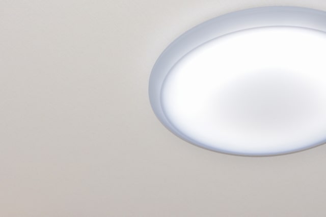 蛍光灯からLEDへ工事は必要？取り換える前に利点・注意点を知ろう