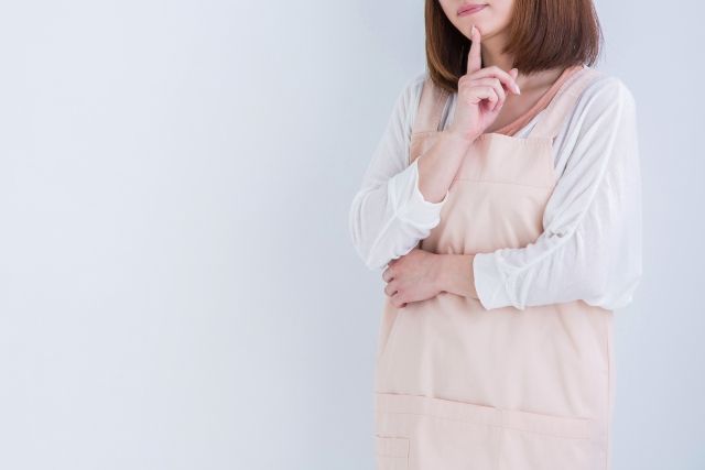 台所の排水溝つまりは業者に依頼するべき？原因によって掃除で解決