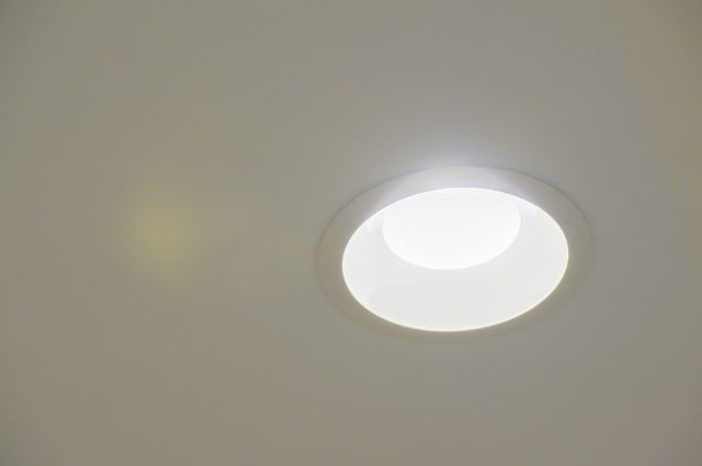 ダウンライト（LED）は照明計画の主流に…選び方から費用まで解説