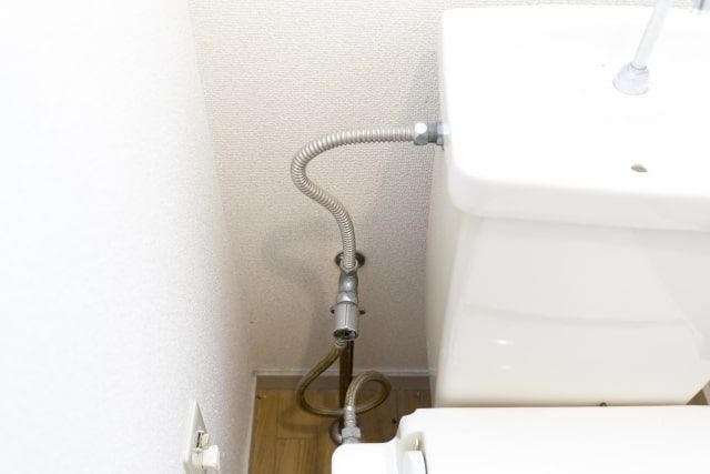 トイレレバーが折れたら交換が必要！自分で修理する方法をご紹介