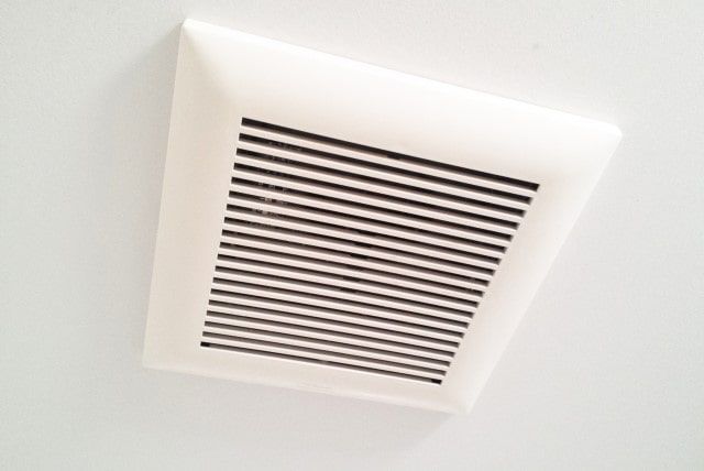 風呂場の浴室換気扇は24時間つけっぱなしで！気になる電気代も解説
