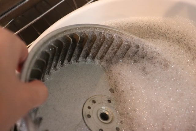 ユニットバス換気扇の修理交換費用！浴室を快適に保つ工夫も解説