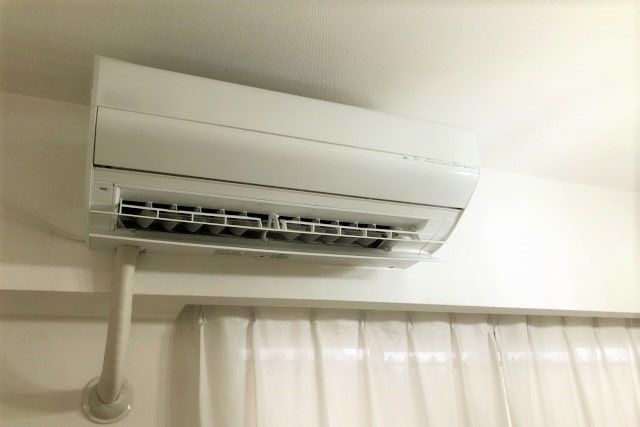 エアコンのドレンホースの交換・修理法|劣化の防止策や水漏れの原因