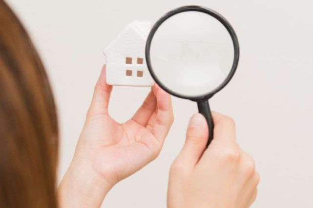 シロアリ駆除は臭いに注意！防除にも使う薬剤の悪臭で悩まされる理由