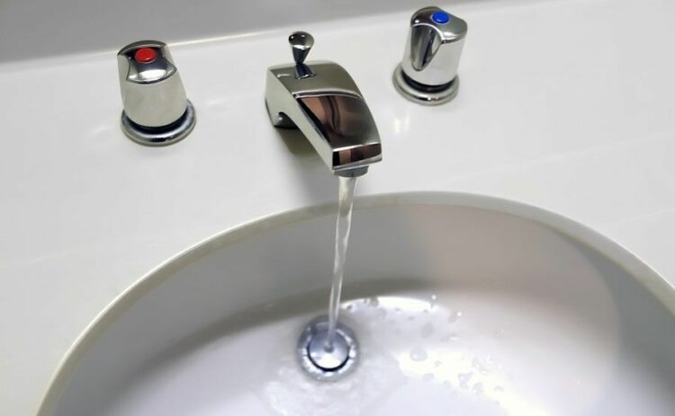 水道の蛇口がゆるいときの水漏れ原因と修理方法！シングルレバー他