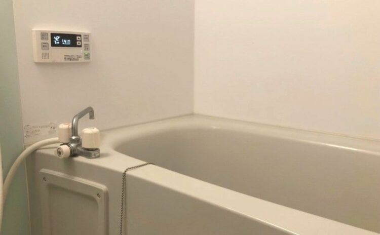 浴槽の水漏れを直すには│自分で修理か業者に依頼かは原因箇所による