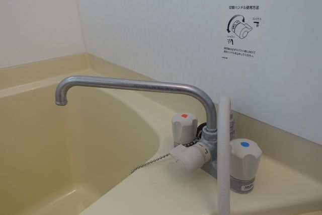 シャワーやカランの水が止まらない│切替弁の交換修理で水漏れ解消！