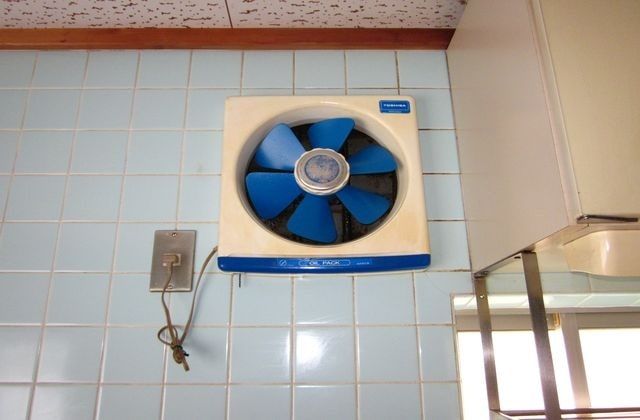 台所の換気扇交換をDIYで！サイズの測り方・交換手順を解説