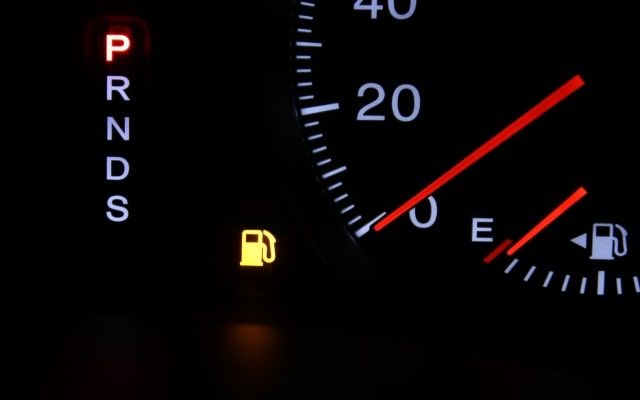 パッソがバッテリー上がりした？エンジンがかからない原因と対処法
