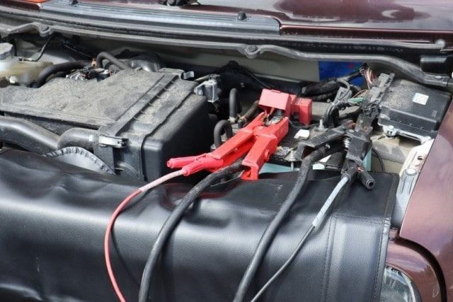 トヨタのハリアーがバッテリー上がりを起こす原因は?劣化には交換を