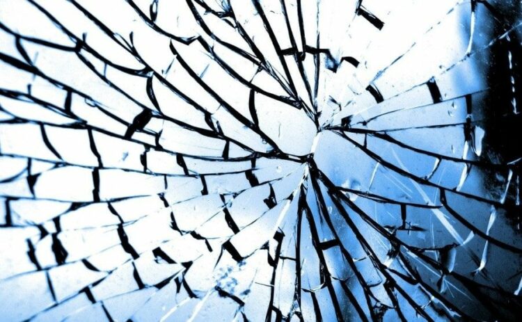 ガラス飛散防止フィルム｜選び方のポイントや正しい貼り方を徹底解説