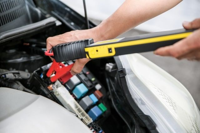 ステラがバッテリー上がりして、エンジンがかからない場合の対処法