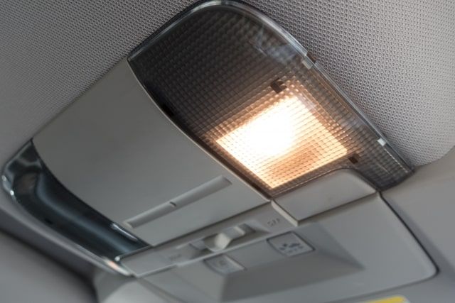 ミラのバッテリー上がりを5分で解決!ケーブルつなぎ方・原因・交換