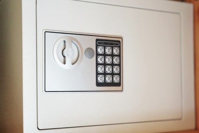 金庫の鍵を紛失！開錠にかかる料金や時間とは？