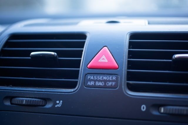 マツダスクラムバンのバッテリー上がり対処法｜交換手順もご紹介