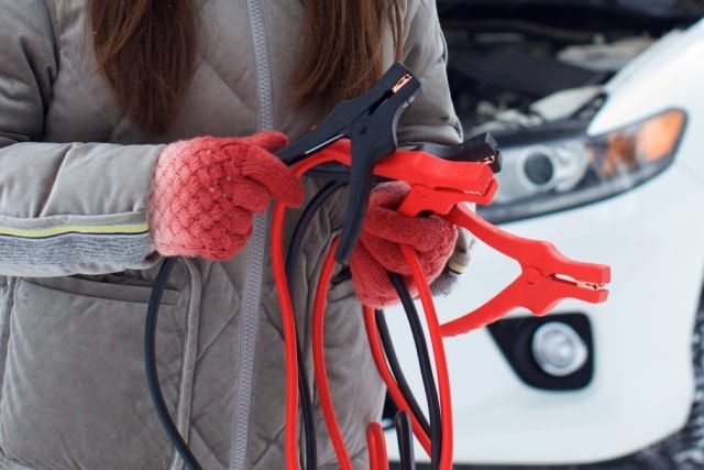 フレアワゴンのバッテリー上がり対処法！バッテリーの交換方法も解説