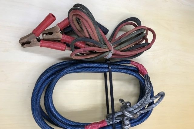 ハイゼットトラックのバッテリー上がりを解決する2つの方法を解説