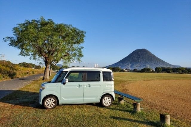 フレアワゴンのバッテリー上がり対処法！バッテリーの交換方法も解説