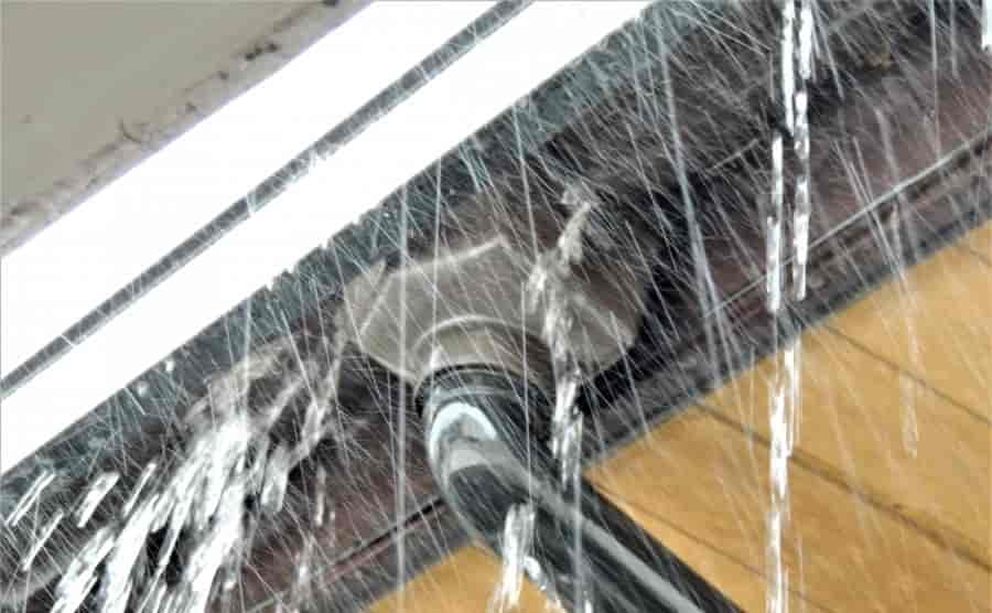 雨漏りはサーモグラフィー調査をすると漏れている原因を特定できる？